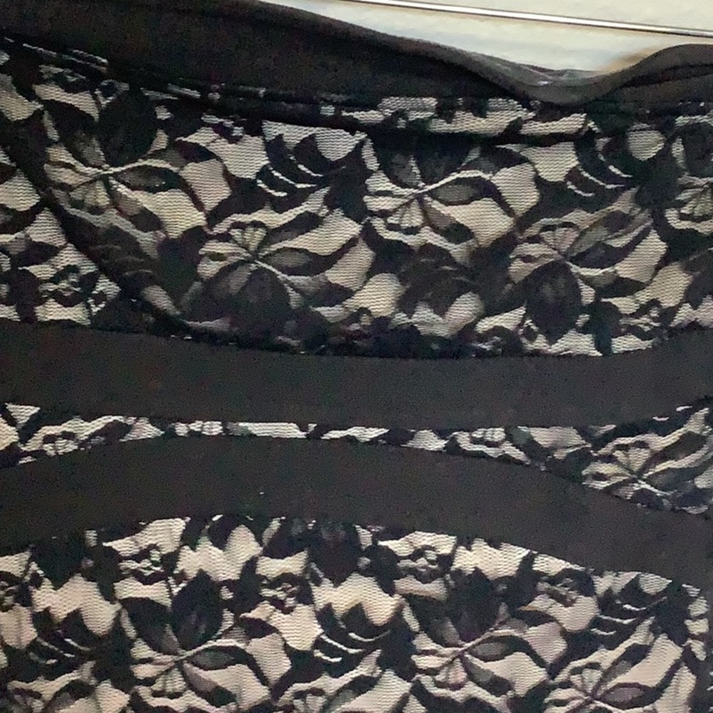 Guess Black and Cream Lace Mini Dress - Picture 4 of 5